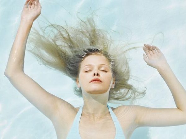 How to take care of hair in summer